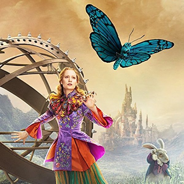 Alice Through the Looking Glass review – a poor blue screened mess